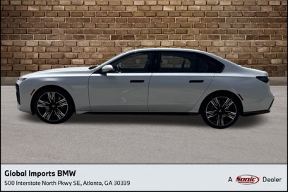 New 2025 BMW 740i w/ Premium Package