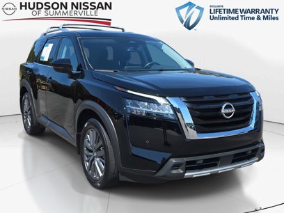 Used 2024 Nissan Pathfinder SL w/ SL Premium Package