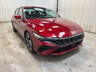 Used 2024 Hyundai Elantra SEL w/ Convenience Package