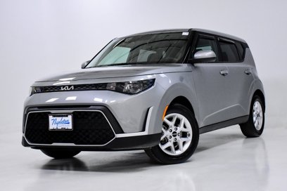 Used 2025 Kia Soul LX w/ LX Technology Package