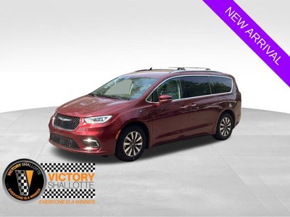 Certified 2021 Chrysler Pacifica Touring-L