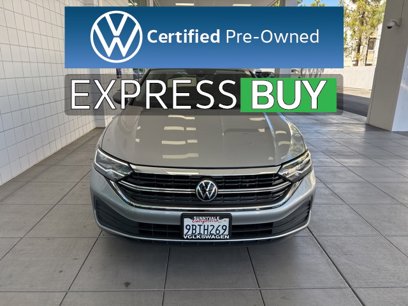 Certified 2022 Volkswagen Jetta SE