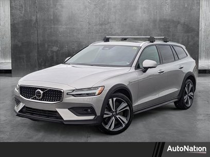 Used 2023 Volvo V60 B5 Cross Country Plus