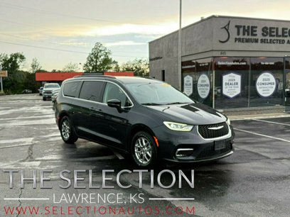 Used 2021 Chrysler Pacifica Touring