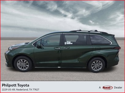 New 2024 Toyota Sienna XLE