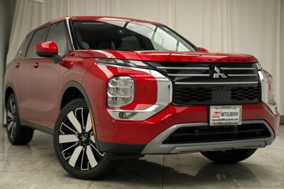 New 2025 Mitsubishi Outlander SE