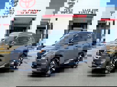 Used 2023 Nissan Rogue SL w/ SL Premium Package