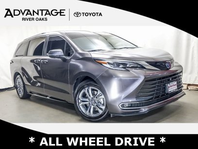Used 2022 Toyota Sienna Platinum