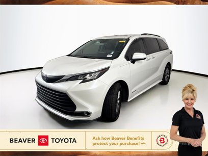 Used 2021 Toyota Sienna XLE