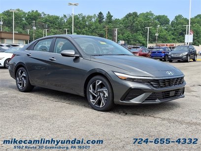 New 2025 Hyundai Elantra Limited