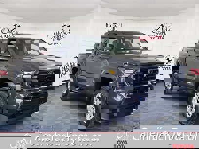 New 2025 Toyota Tacoma SR5