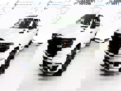 New 2025 RAM 1500 4x4 Crew Cab