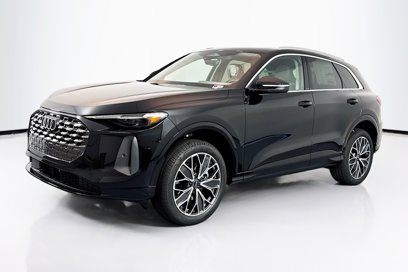 New 2025 Audi Q5 Premium Plus