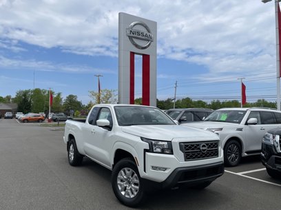 New 2024 Nissan Frontier SV w/ SV Convenience Package