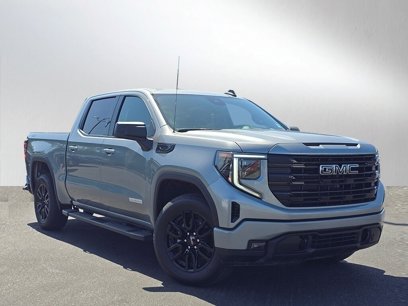 Used 2024 GMC Sierra 1500 Elevation w/ LPO, Elevation Black Package