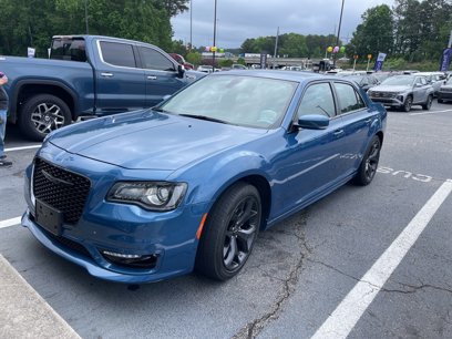 Used 2022 Chrysler 300 Touring L w/ Comfort Group