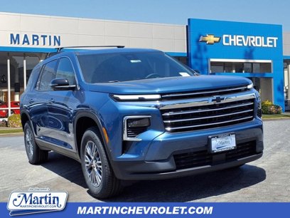 New 2025 Chevrolet Traverse LT w/ Enhanced Driving Package