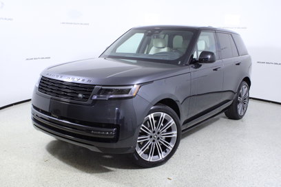 New 2025 Land Rover Range Rover SE