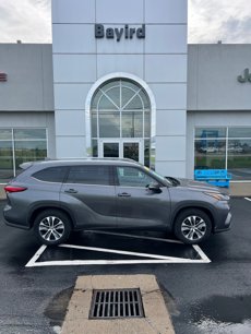Used 2022 Toyota Highlander XLE