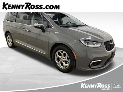 Used 2023 Chrysler Pacifica Limited
