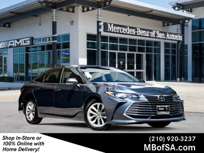Used 2022 Toyota Avalon XLE