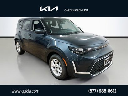 New 2025 Kia Soul LX