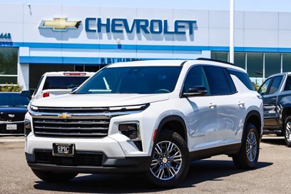 New 2025 Chevrolet Traverse LT w/ Enhanced Driving Package