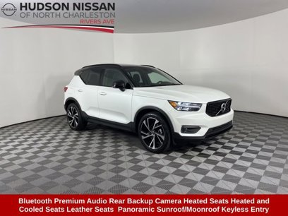 Used 2022 Volvo XC40 T5 R-Design w/ Protection Package