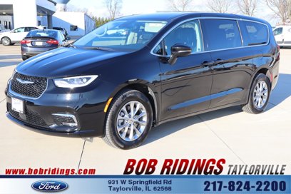 Used 2024 Chrysler Pacifica Touring-L