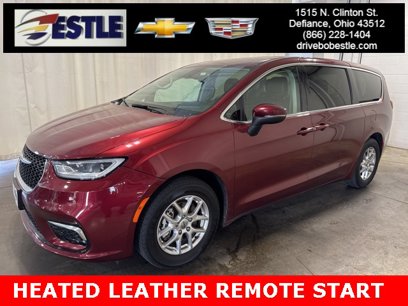 Used 2023 Chrysler Pacifica Touring-L