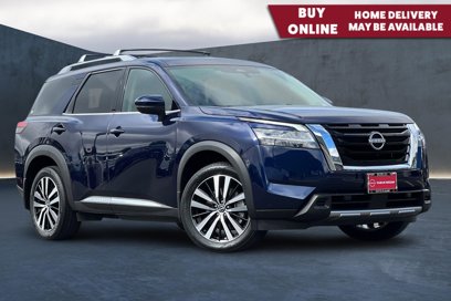 Used 2023 Nissan Pathfinder Platinum