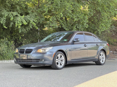 Used 2009 BMW 528i xDrive Sedan w/ Premium Pkg