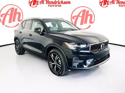 Used 2025 Volvo XC40 B5 Core
