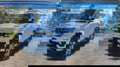 New 2025 Jeep Grand Cherokee Laredo