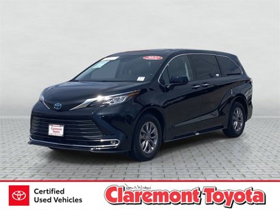 Certified 2022 Toyota Sienna XLE