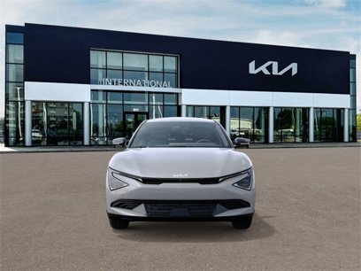New 2025 Kia EV6 Wind