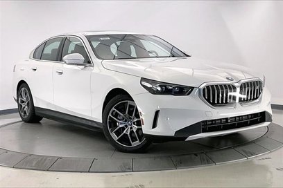 New 2025 BMW i5 xDrive40 w/ Premium Package