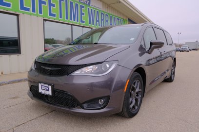 Used 2019 Chrysler Pacifica Touring-L Plus w/ Advanced Safetytec Group