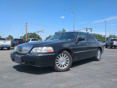 Used 2003 Lincoln Town Car Signature