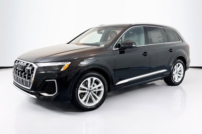New 2025 Audi Q7 3.0T Prestige