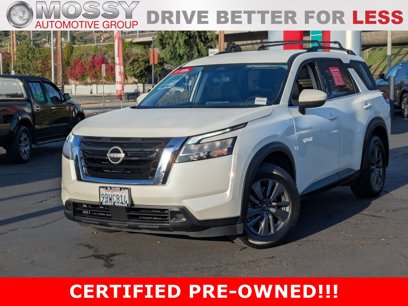 Certified 2022 Nissan Pathfinder SV
