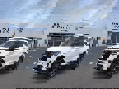New 2025 Ford Explorer ST-Line w/ Premium Package