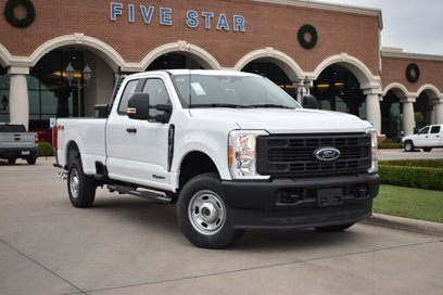 New 2023 Ford F250 XL w/ FX4 Off-Road Package