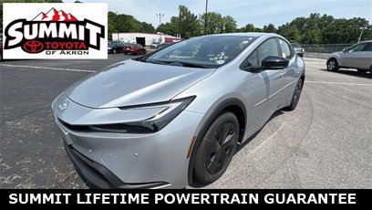 New 2025 Toyota Prius LE