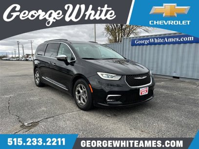 Used 2023 Chrysler Pacifica Limited