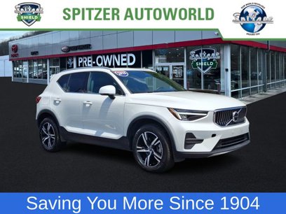 Used 2025 Volvo XC40 B5 Core