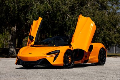 Used 2025 McLaren Artura Spider