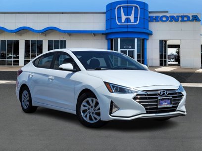 Used 2020 Hyundai Elantra SE w/ Cargo Package (C1)
