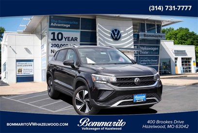 Certified 2024 Volkswagen Taos SE w/ Panoramic Sunroof Package