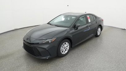 New 2025 Toyota Camry LE